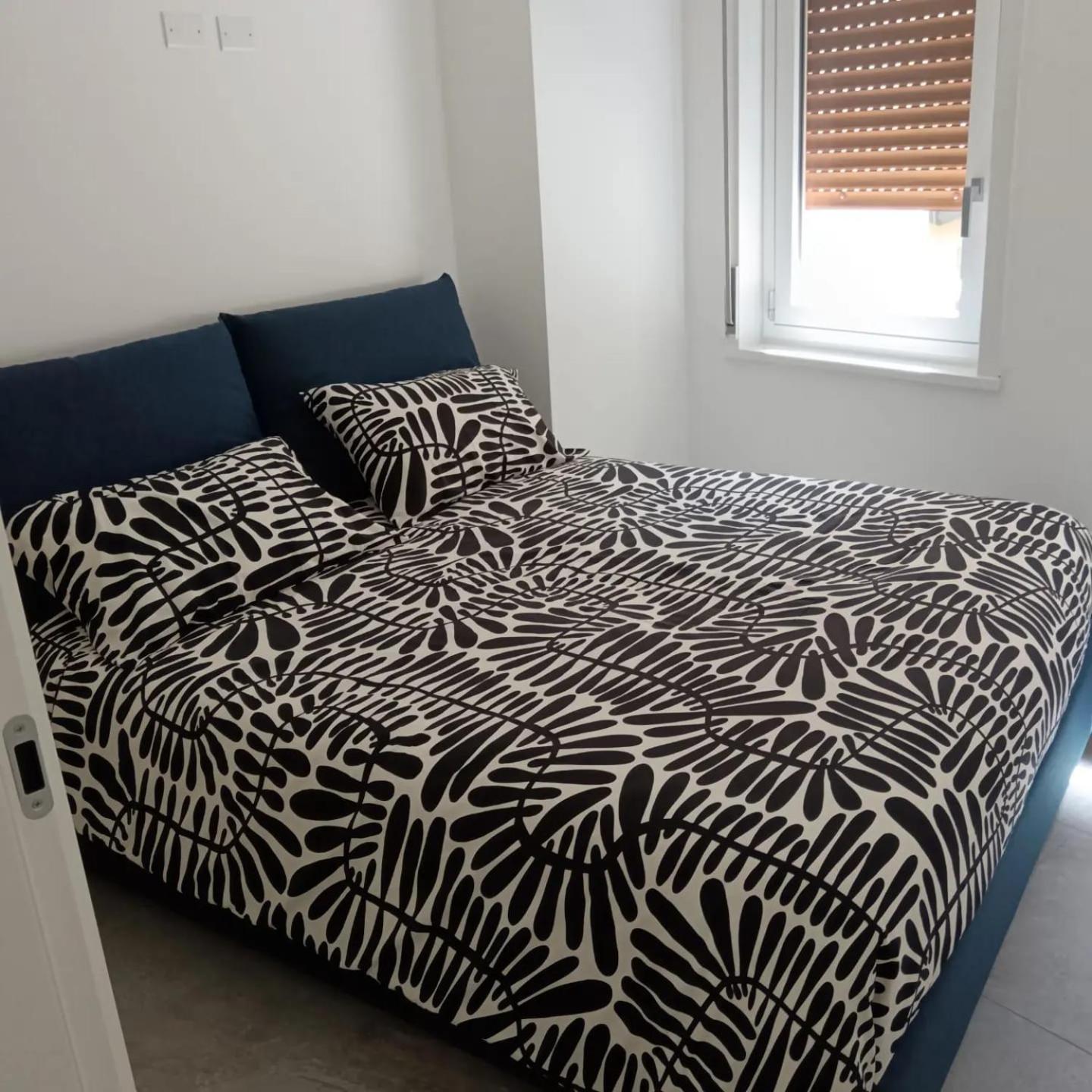 Politeama Suite Palermo Esterno foto